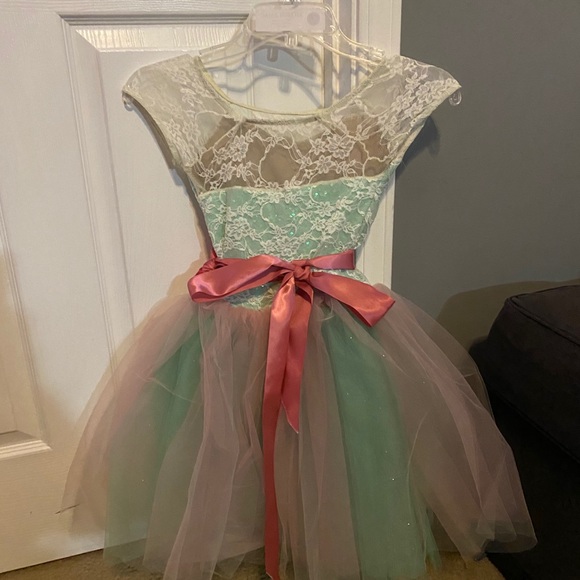 Ballet costume - Picture 2 of 2